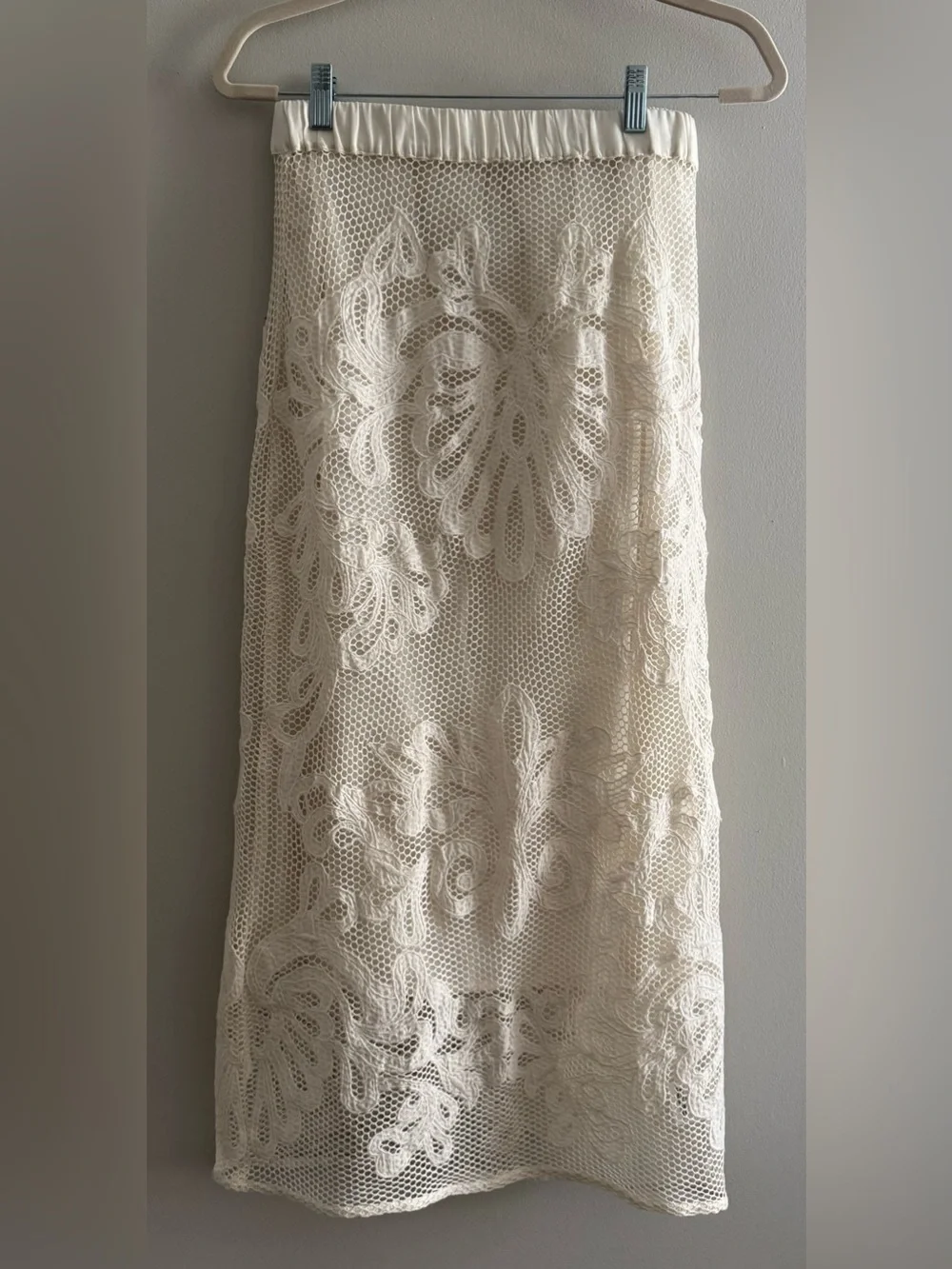 Misa Los Angeles Crochet Lace Midi Skirt - NWT - Small - Picture 3 of 6